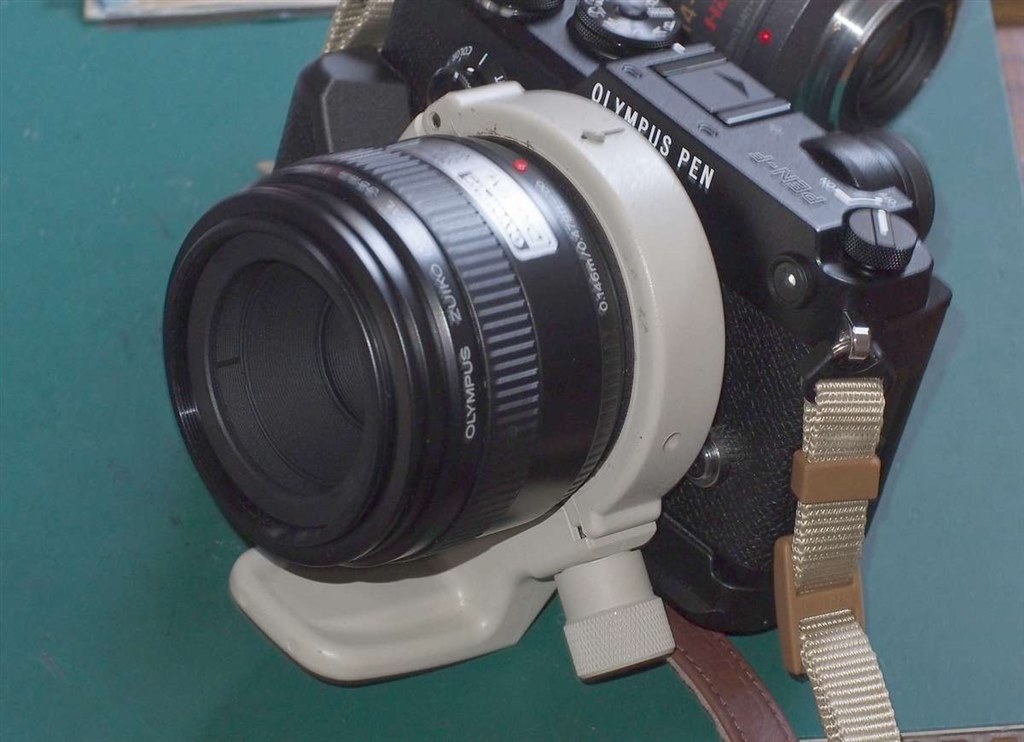 ⭐︎OLYMPUS PEN-F 三脚付 ストラップとボディジャケットを取り付けました』 オリンパス