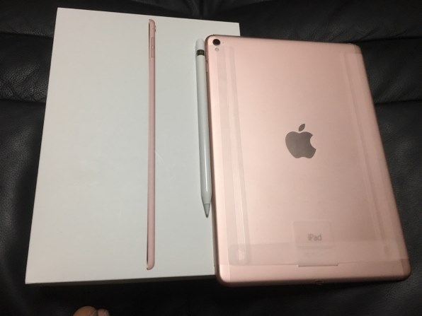 Apple iPad Pro 9.7インチ Wi-Fi+Cellular 128GB MLYL2J/A SIMフリー 