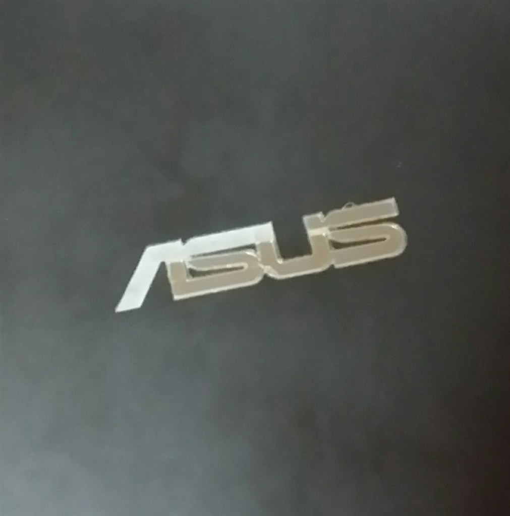 背面カバーasusロゴが剥がれ落ちました Asus Zenfone Zoom 64gb スタンダード Simフリー のクチコミ掲示板 価格 Com