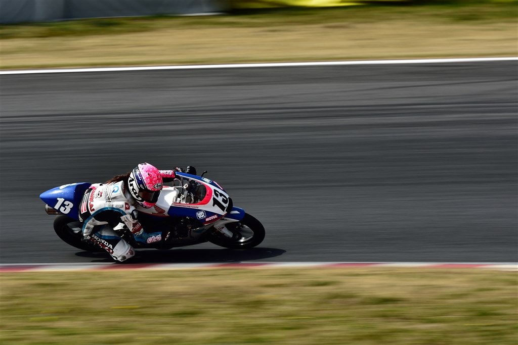 ショット数1063回 Nikon D7200 #3656 ショット数1063回 Nikon D7200 #3656