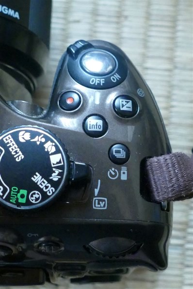 ニコン D5200 標準ズーム+マイクロレンズキット投稿画像・動画