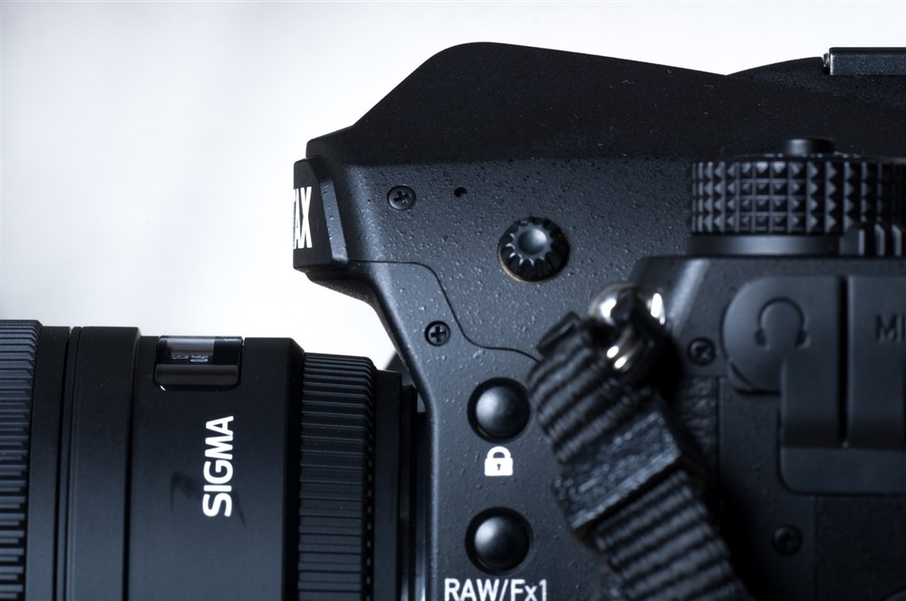 マウント上方に傷が付くそうです。』 ペンタックス PENTAX K-1 ボディ