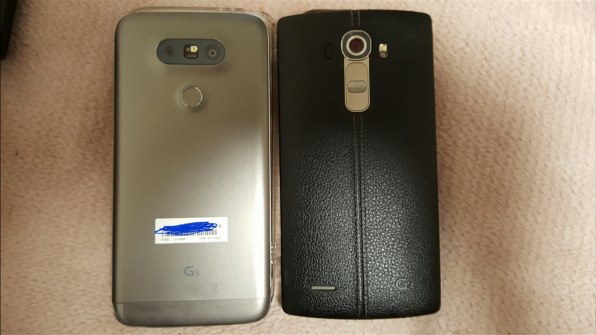 LGエレクトロニクス isai vivid LGV32 au [ブラック]投稿画像