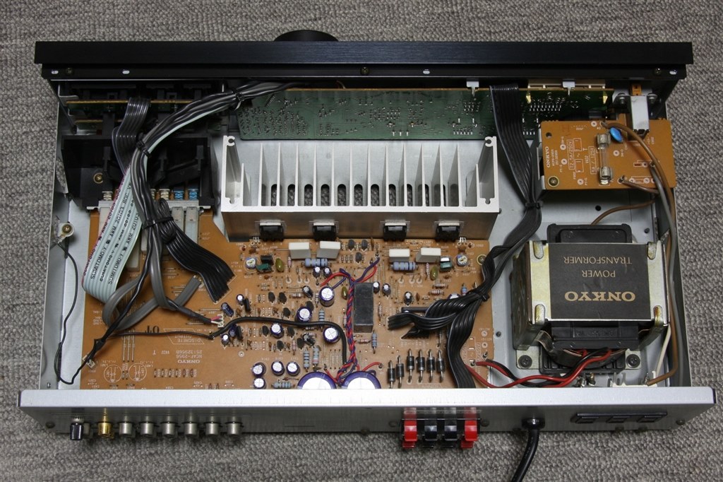 TRIOトリオ KA-6000プリメインアンプ動作品 ホワイトノイズが少しでます TRIO KA-6000 プリメインアンプ 動作品 （ホワイトノイズが出ます