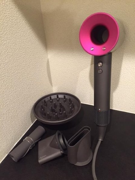 ヘアドライヤー Dyson supersonc ionic Black Dyson Supersonic Ionicヘアドライヤー （ブラック／ニッケル