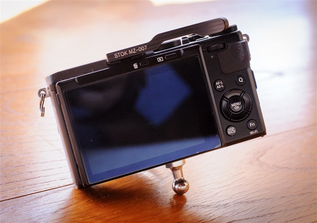 X70に使えるサムレストご存知ありませんか？』 富士フイルム