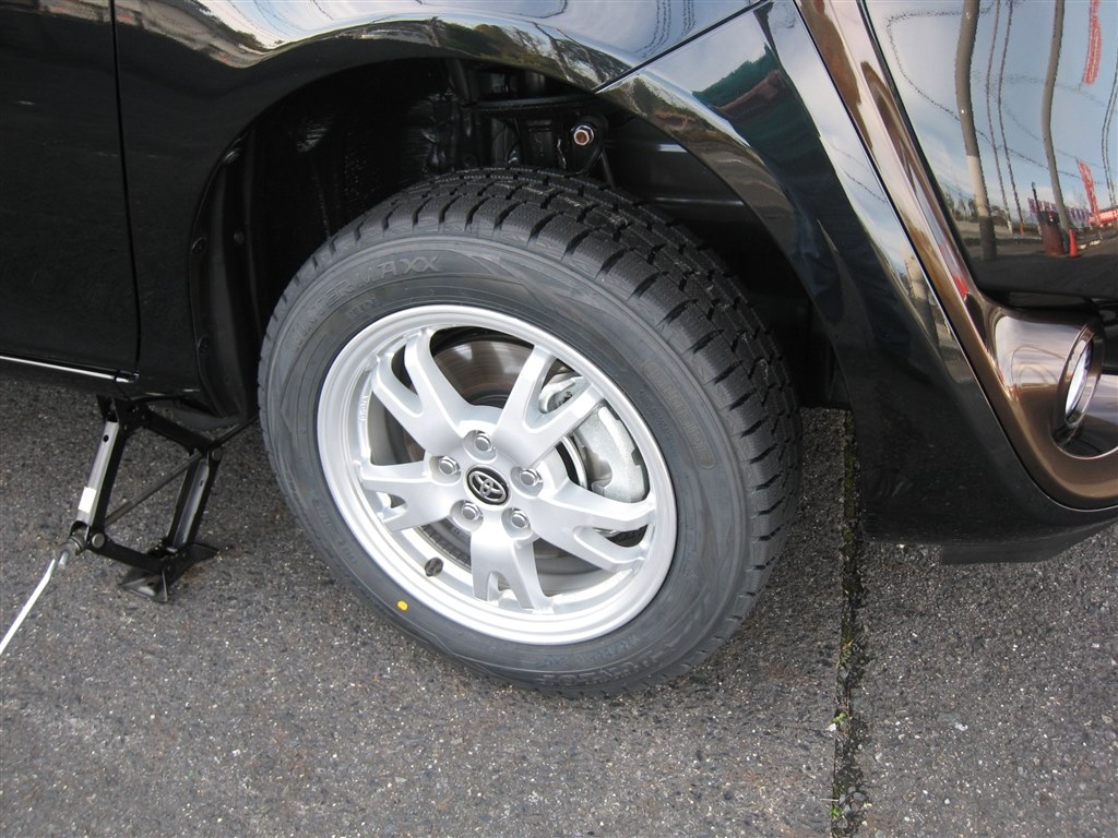 商談中 スタッドレス175/65R15 シエンタ純正 プリウス