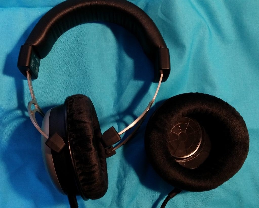 ハウジングが直ぐに脱落します』 beyerdynamic beyerdynamic T 1