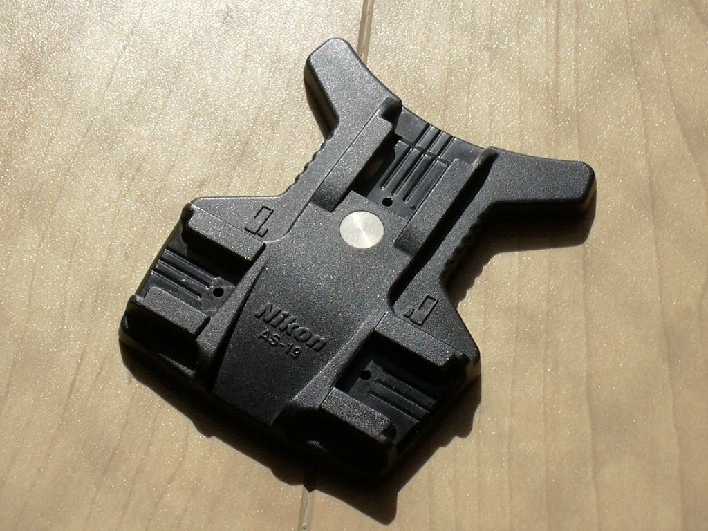 付属品を欲しい』 ニコン スピードライト SB-700 のクチコミ 