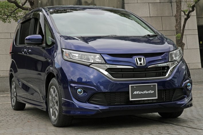 HONDA ホンダ 純正 FREED フリード ロアスカート コバルトブルーパール 2017.12〜仕様変更 08F04-TDK-080D