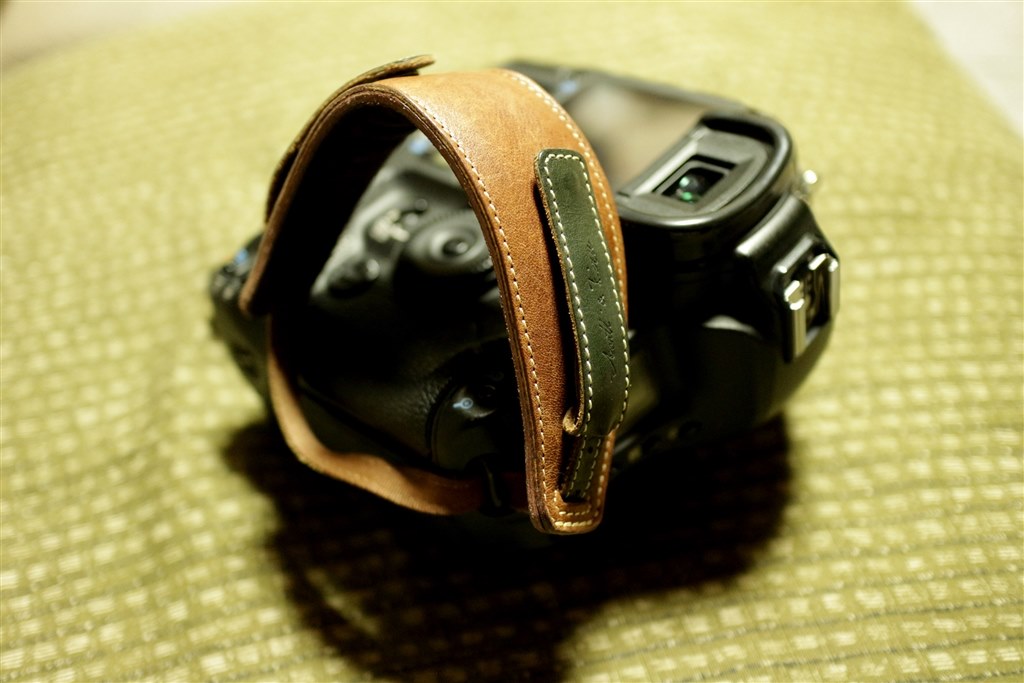 ハンドストラップ使っている方いらっしゃいますか？』 SONY α6300 ILCE