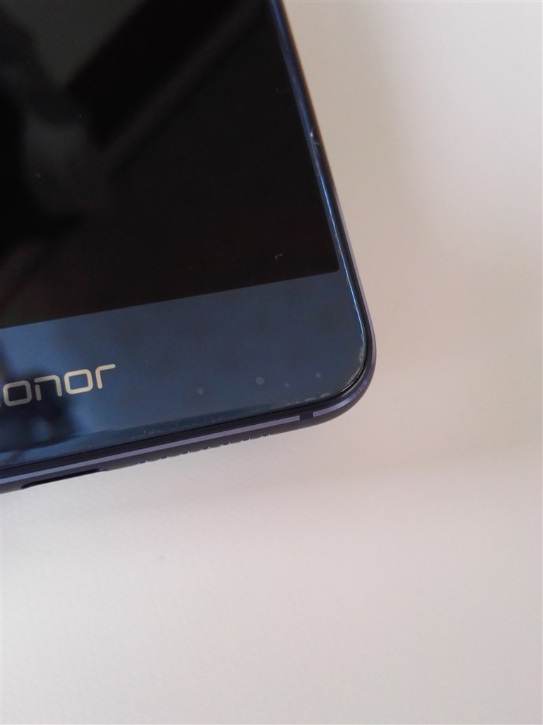 貼っててよかった！保護フィルム！』 HUAWEI honor 8 SIMフリー の