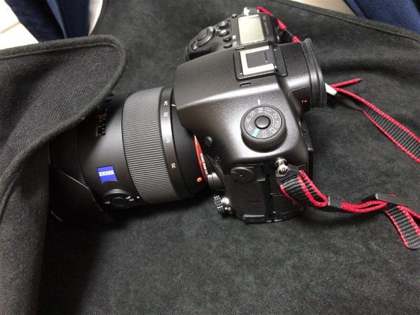 SONY α99 II ILCA-99M2 Aマウント ボディ 縦位置グリップ付 α（TM） Aマウント最上位機種 『α99 II』日本市場向け発売日・価格