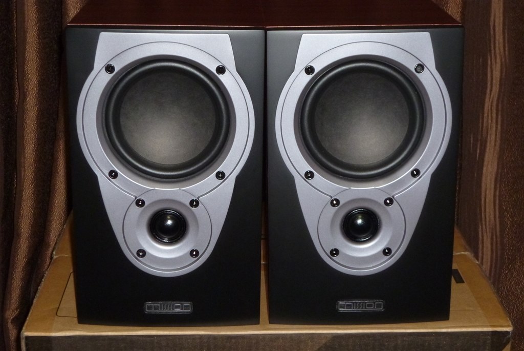 DYNAUDIO Emit M10 と B＆W CM1 S2』 DYNAUDIO Emit M10/SW [サテン