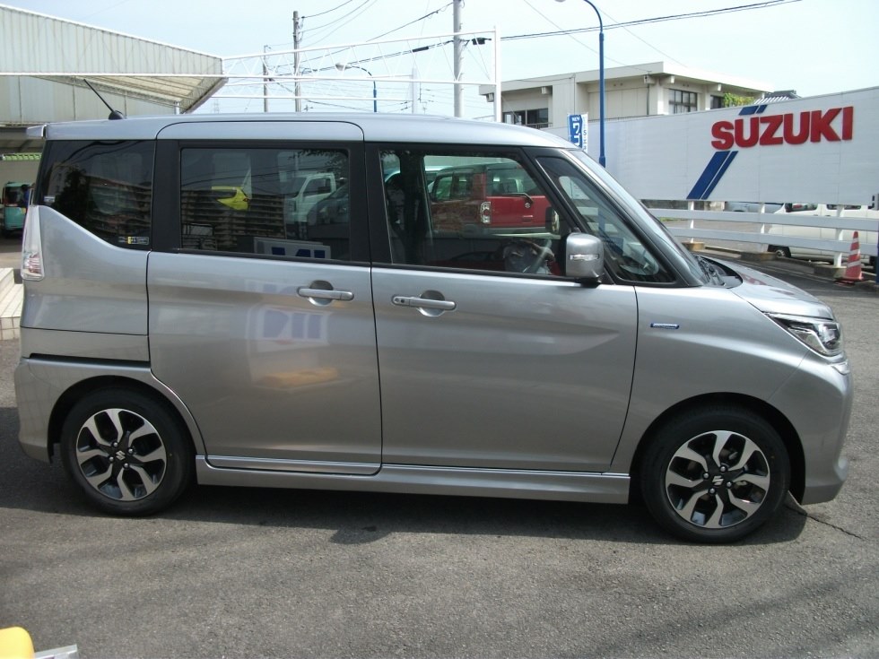 色で悩んでいます スズキ ソリオ バンディット 15年モデル のクチコミ掲示板 価格 Com