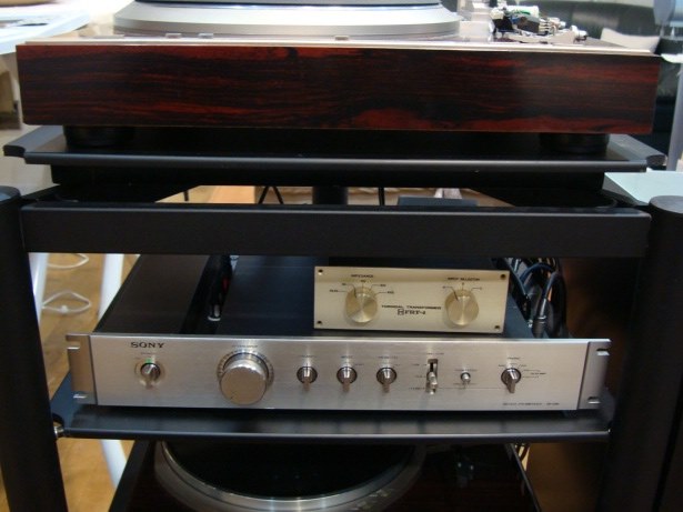 どんな アンプで鳴らしていますか』 THIEL Audio CS1.6WN どんな アンプで鳴らしていますか』 THIEL Audio CS1.6WN