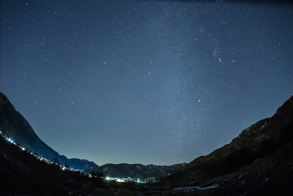 星景で発覚-右上ケラレの原因「シグマ15mm F2.8 EX DG FISHEYE 星景で発覚-右上ケラレの原因「シグマ15mm F2.8 EX DG FISHEYE