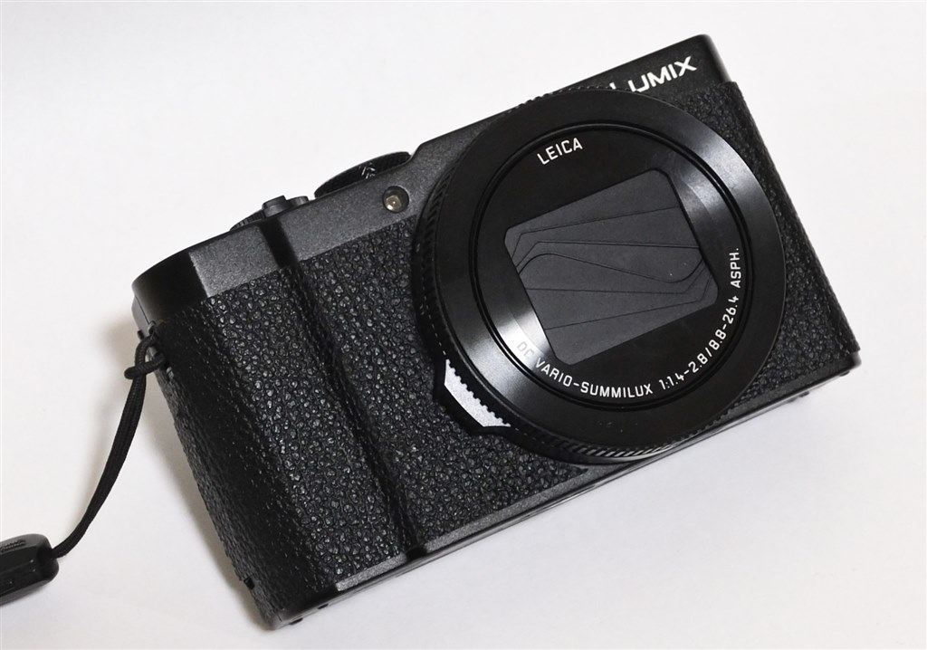 【新同品】LUMIX LX9 ブラック　グリップ付き 新同品】LUMIX LX9 ブラック グリップ付き 新同品】LUMIX LX9 ブラック