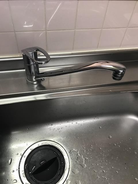 Panasonic - NP-TR9の分岐水栓 前の住民が置いてあった分岐水栓のまま取り付けられますか