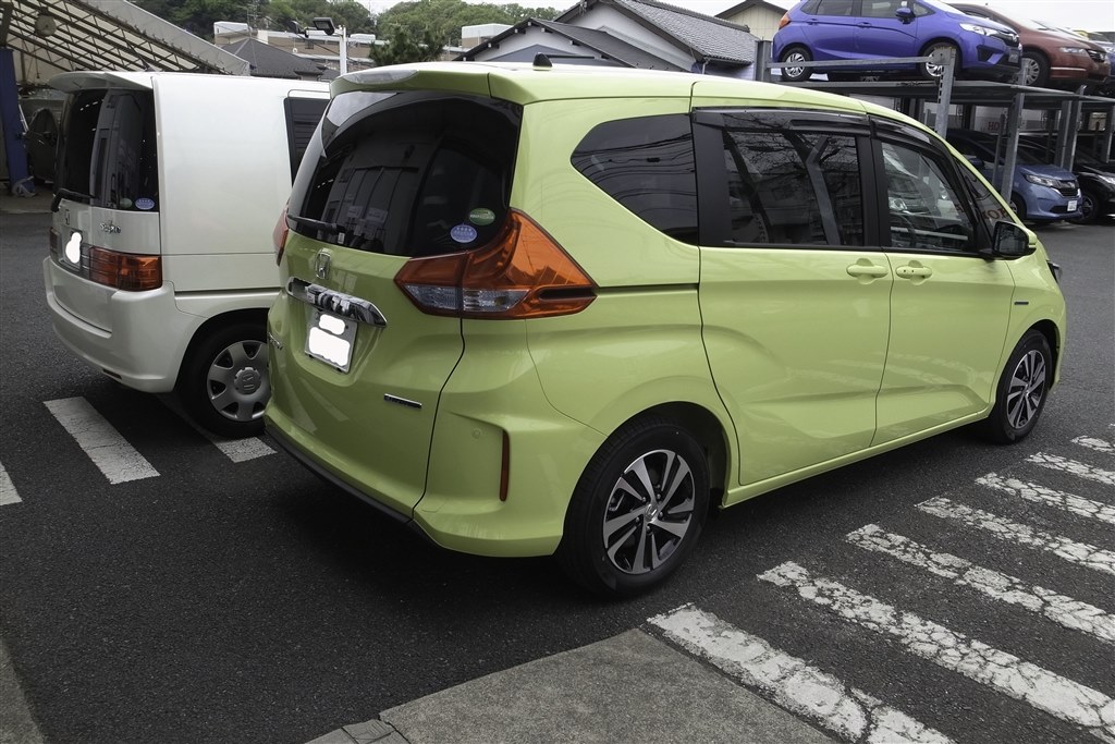 フリード＋HIBRID EX契約しました。』 ホンダ フリード + の