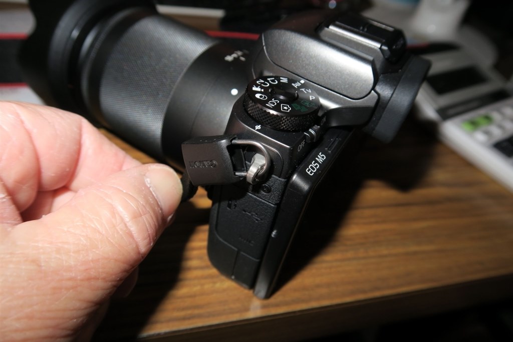 専用です。☆Canon☆カメラ EOS Mストラップ付 ＊稼働未確認 Canon EOS M5 で汎用カメラストラップを使用できるようにしたお話。