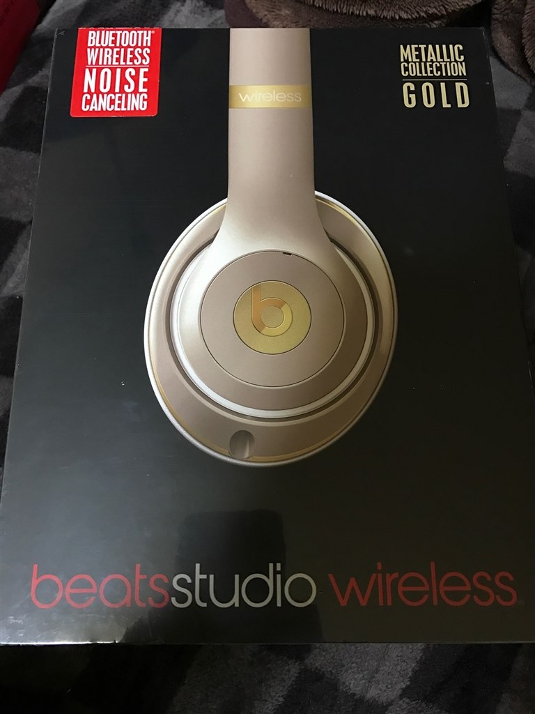 beats イヤホン ストア ヘッドホン どっち