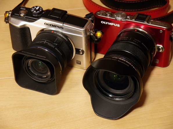 美品★OLYMPUS PEN Lite E-PL2 ボディ シャンパンゴールド オリンパス OLYMPUS PEN Lite E-PL2 ダブルズームキット