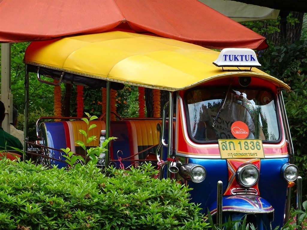 HX30が修理不可でHX60と交換された方に質問です。』 SONY