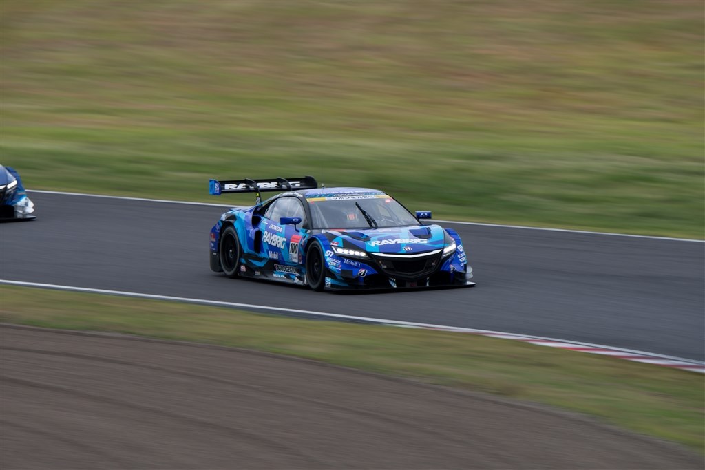 スーパーGTを撮影するには』 CANON EOS Kiss X7 ダブルズーム