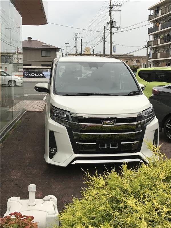 新型ノア現車やっと見れました トヨタ ノア のクチコミ掲示板 価格 Com