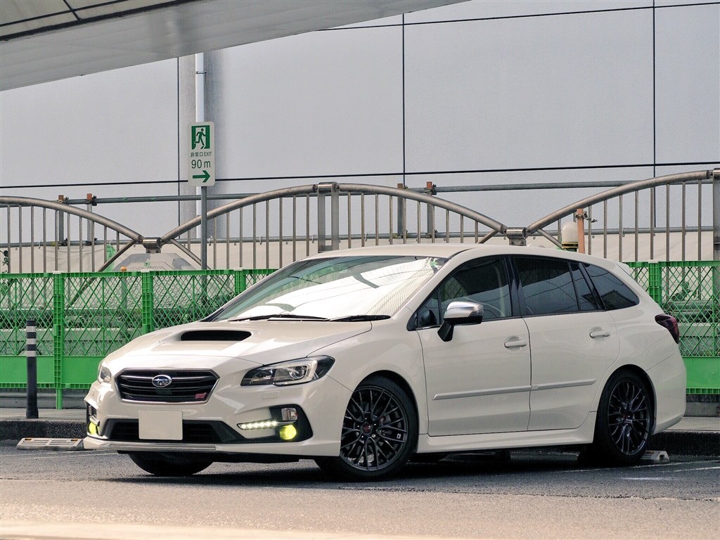 スバルWRX STI STI純正ホイール レヴォーグ S4 流用 - 自動車タイヤ ...