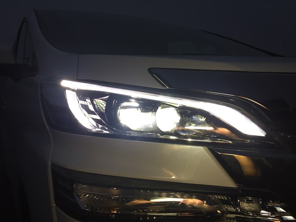30系のヘッドライト』 トヨタ ヴェルファイア 2015年モデル のクチコミ