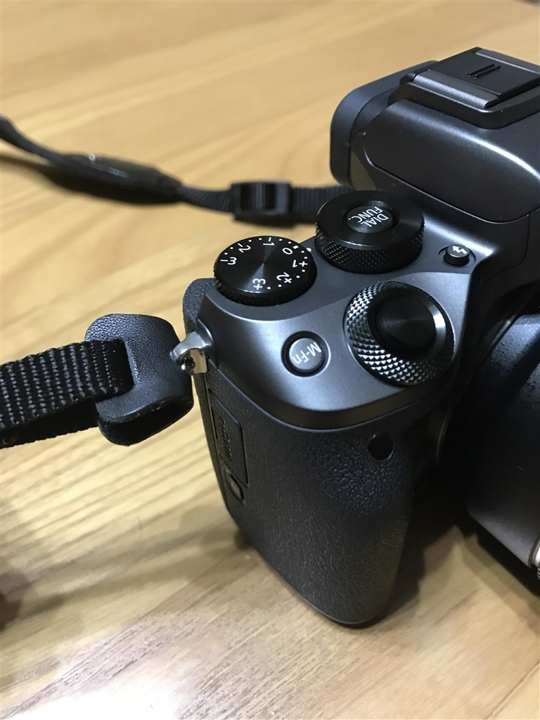 ストラップ外れに関して』 CANON EOS M5 EF-M18-150 IS STM レンズキット のクチコミ掲示板 - 価格.com