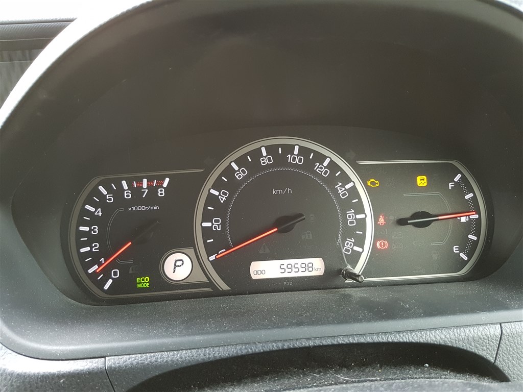 エンジンとスリップ警告灯点灯とギアボックス不具合 トヨタ ノア 14年モデル のクチコミ掲示板 価格 Com