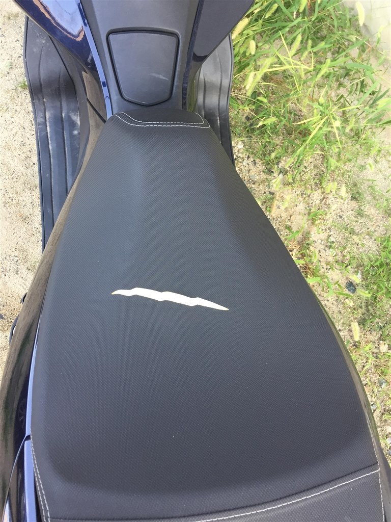 シートを破られました 涙』 ホンダ PCX のクチコミ掲示板 - 価格.com