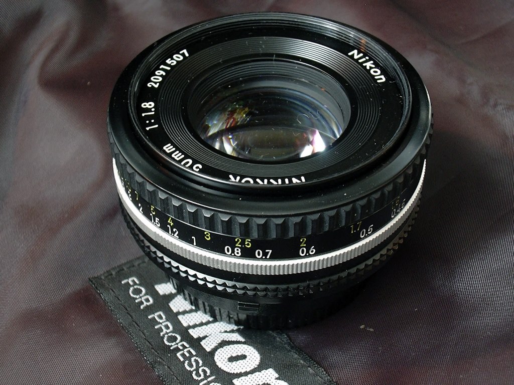 ニッコール千夜一夜物語 第六十夜』 ニコン AI AF NIKKOR 50mm f/1.8D