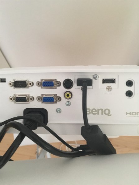 BenQ プロジェクター MH534 BenQ 高輝度3300lm FHDプロジェクター MH534 ベンキュー - メルカリ