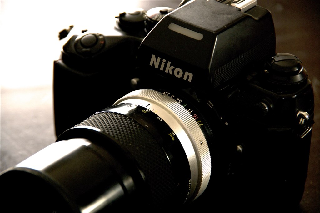 Nikon F4s filmカメラ + レンズセット Nikon F4を徹底解説。作例からおすすめレンズまで | ONE SCENE