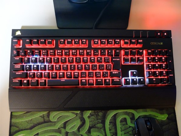 Corsair STRAFE RGB MX SILENT ゲーミングキーボード Amazon.com: Corsair STRAFE RGB Mechanical USB Gaming