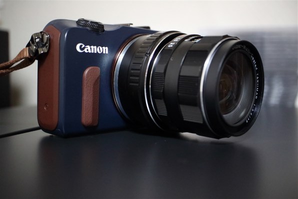 Canon EOS M EF-M22 STMレンズキット(レッド) EOS M キヤノン Canon ミラーレス一眼 レンズキット レッド 中古