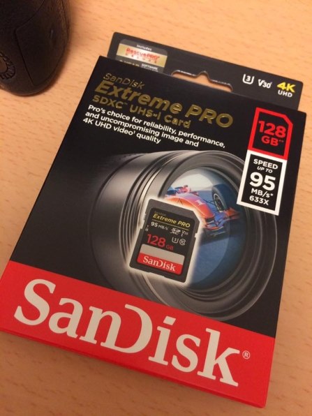 サンディスク SDSDXXG-256G-GN4IN新品未使用です