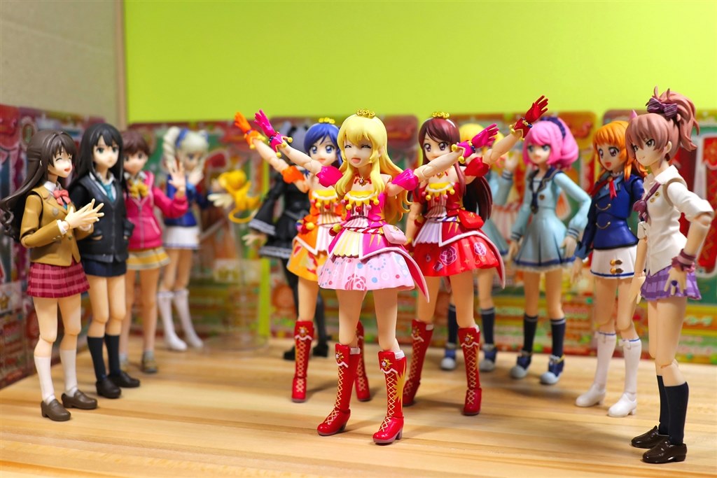 アイカツスターズ　S.H.フィギュアーツ 虹野ゆめ(冬制服ver.) S.H.フィギュアーツ 虹野ゆめ(冬制服ver.) 『アイカツスターズ