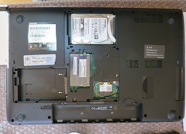 HDDからSSDへの交換』 東芝 dynabook Satellite T772/W5TH