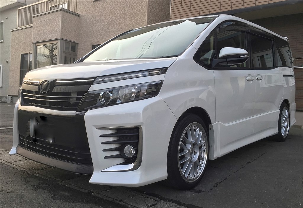 4wdの車高 トヨタ ヴォクシー 14年モデル のクチコミ掲示板 価格 Com