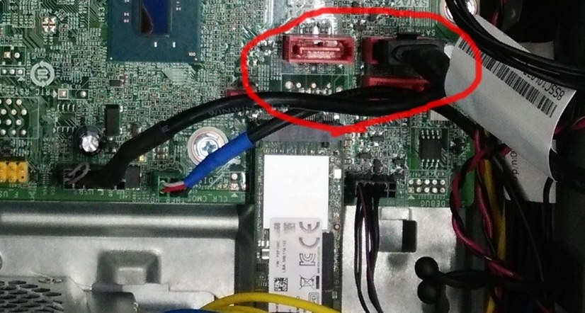 2,5インチの空きベイとSSD増設にあたって』 Lenovo Lenovo V520 Mini
