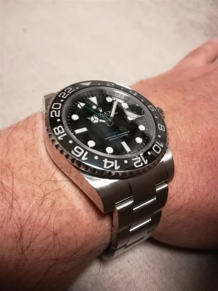 サブデイトとGMTマスター』 ロレックス サブマリーナーデイト 116610LN