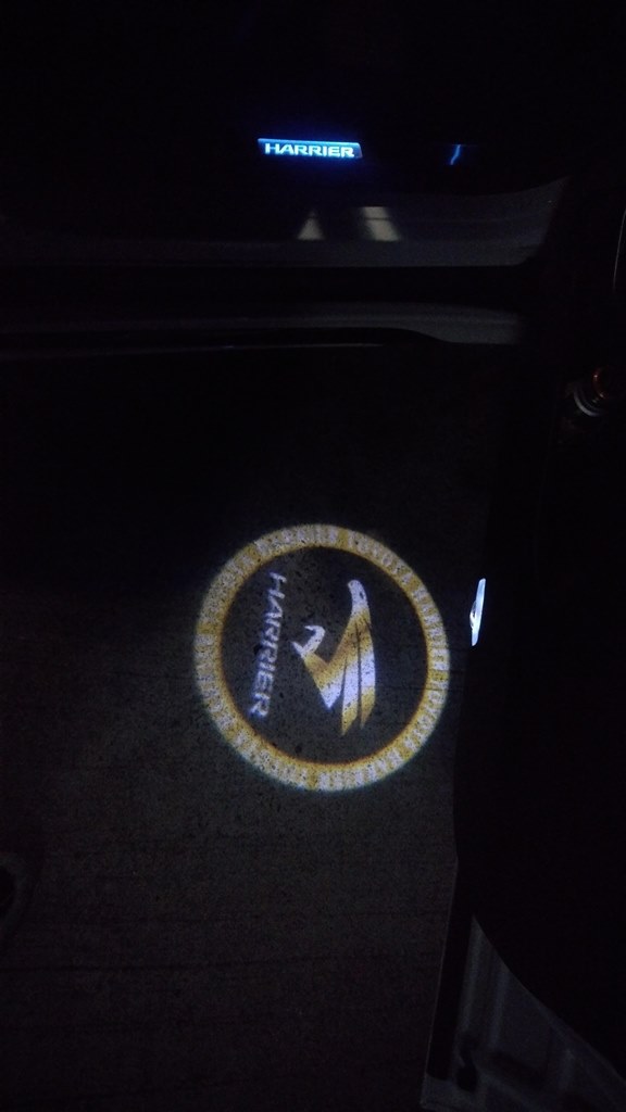 ハリアーのカーテシランプについて トヨタ ハリアー 13年モデル のクチコミ掲示板 価格 Com