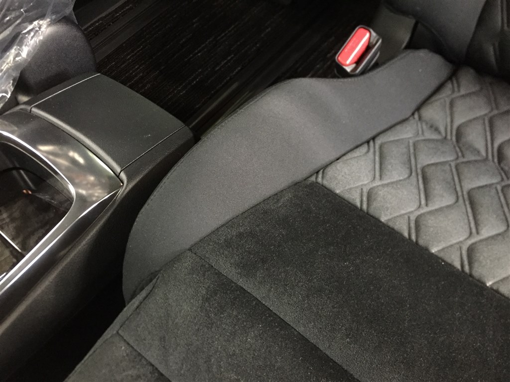 S Saのファブリックシートについて トヨタ アルファード 15年モデル のクチコミ掲示板 価格 Com