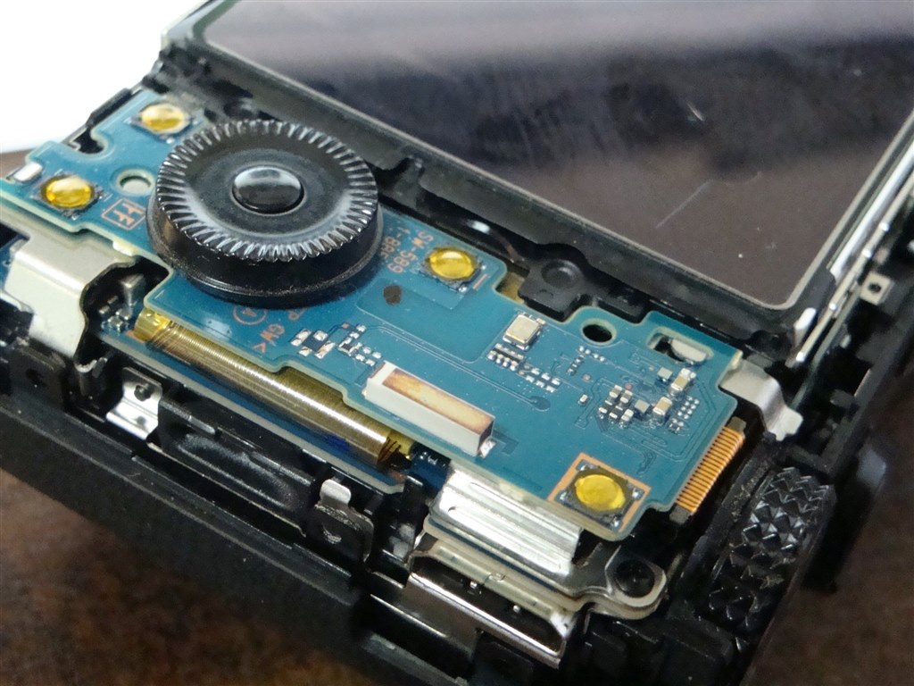 中古で購入・センサーゴミを分解修理したのですが部品が余った』 SONY