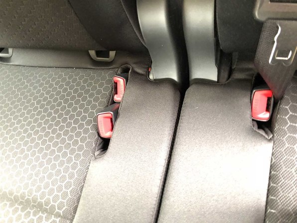 リアシートのシートベルトについて おたずねします スズキ クロスビー のクチコミ掲示板 価格 Com